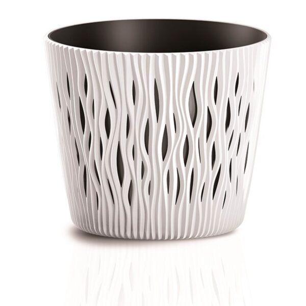 Maceta redonda de plastico Sandy Round en color blanco 22,5 (largo) x 22,5 (ancho) x 19,2 (alto) cm