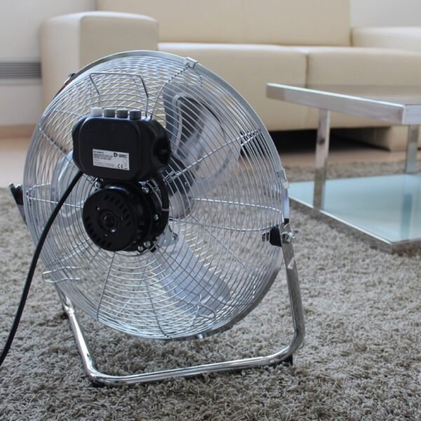 Ventilador metálico de suelo Mueda Ø28cm 50W - Imagen 7